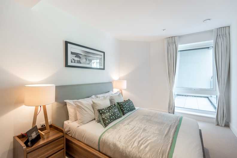 2 bedrooms apartments/flats to sale in Kew Bridge Road, Brentford-image 4