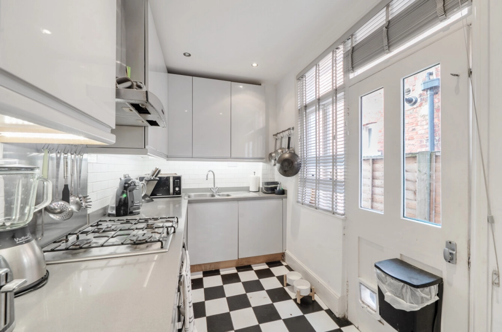 2 bedrooms apartments/flats for sale in Fordwych Road, West Hampstead Borders - NW2 view 17