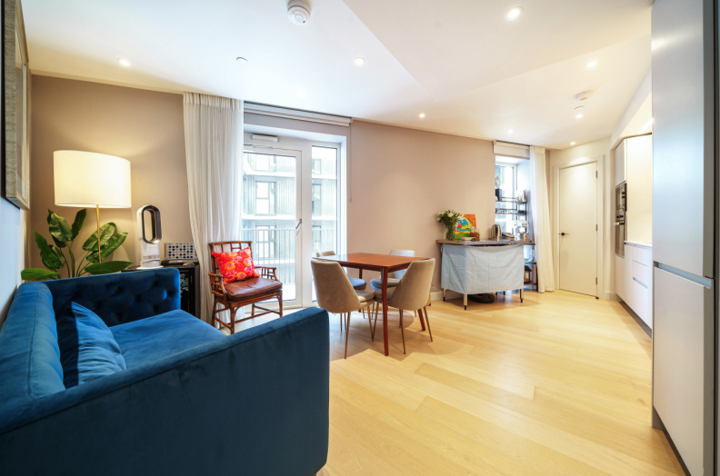 1 bedroom apartments/flats to sale in Fountain Park Way, White City-image 2