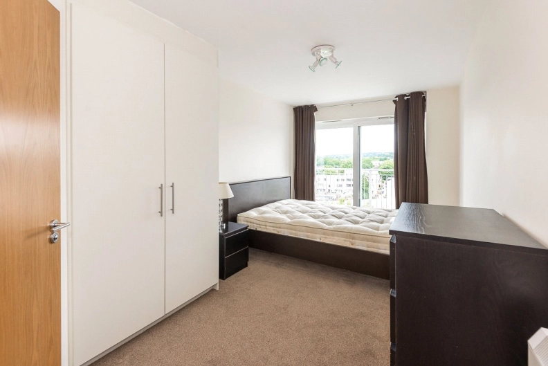 3 bedrooms apartments/flats for sale in Heritage Avenue, Beaufort Park, Colindale - NW9 view 5