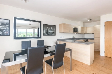 Heritage Avenue, Beaufort Park, Colindale - NW9 view 3