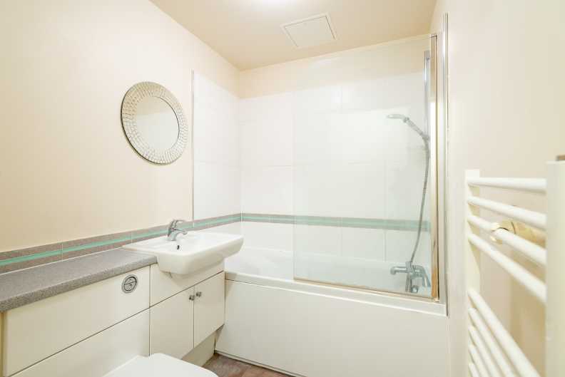 1 bedroom apartments/flats to sale in Arctic House, 3 Heritage Avenue, London-image 5