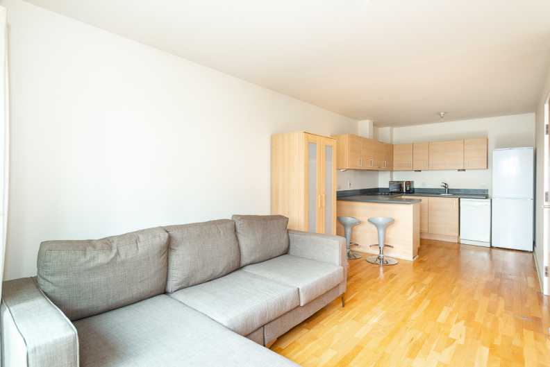 1 bedroom apartments/flats to sale in Arctic House, 3 Heritage Avenue, London-image 7