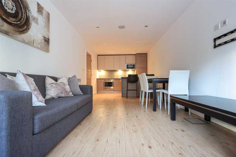 1 bedroom apartments/flats to sale in Heritage Avenue, Beaufort Park, Colindale-image 12