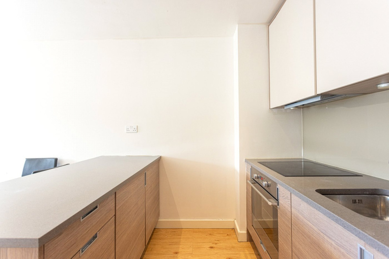 1 bedroom apartments/flats to sale in Curtiss House, 27 Heritage Avenue, Colindale-image 10
