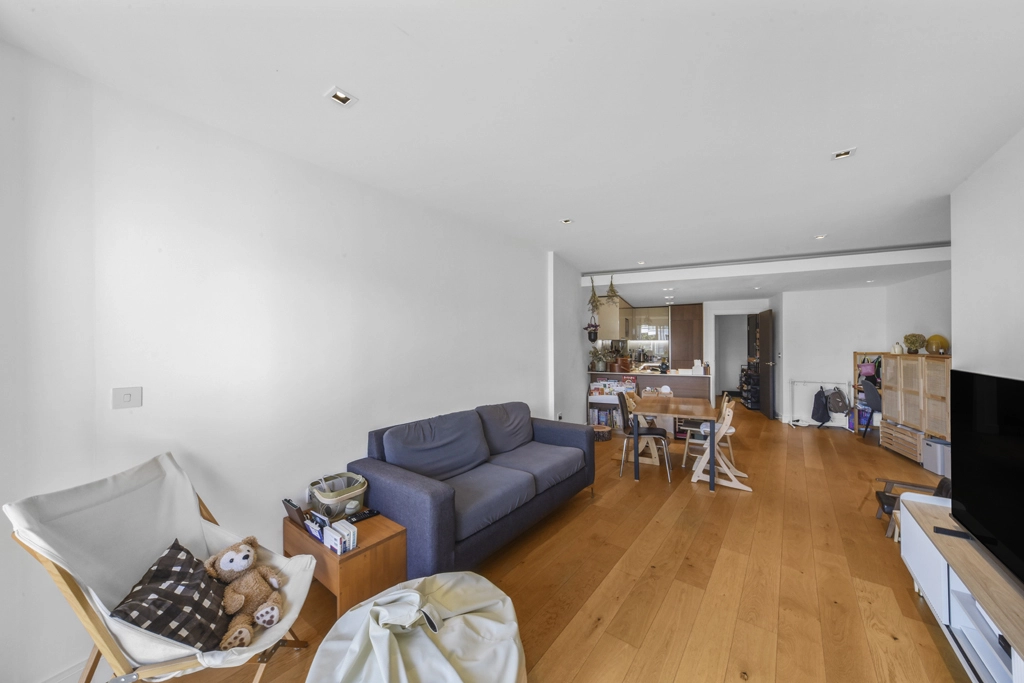 2 bedrooms apartments/flats for sale in Kew Bridge Road, Brentford - TW8 view 12