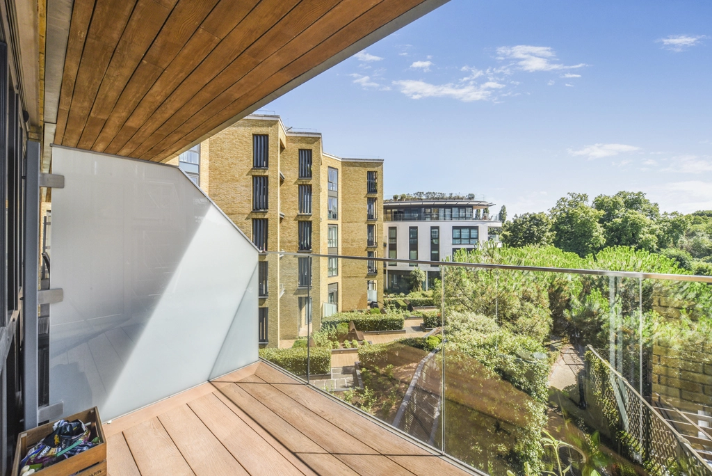 2 bedrooms apartments/flats for sale in Kew Bridge Road, Brentford - TW8 view 7