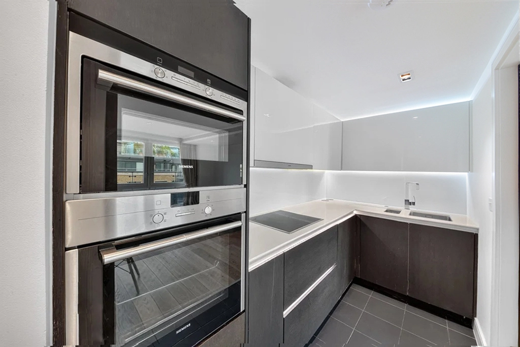 2 bedrooms apartments/flats for sale in Kew Bridge Road, Brentford - TW8 view 10