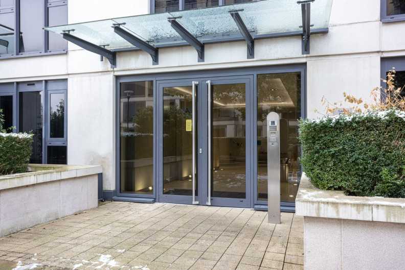 2 bedrooms apartments/flats to sale in Lensbury Avenue, Imperial Wharf, Fulham-image 17