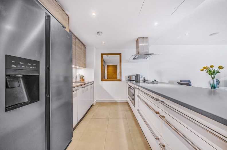 2 bedrooms apartments/flats to sale in Lensbury Avenue, Imperial Wharf, Fulham-image 3