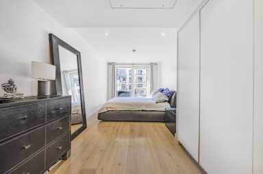 Lensbury Avenue, Imperial Wharf, Fulham - SW6 view 4