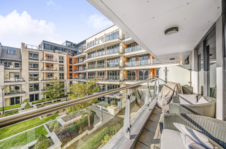 2 bedrooms apartments/flats to sale in Lensbury Avenue, Imperial Wharf, Fulham-image 8