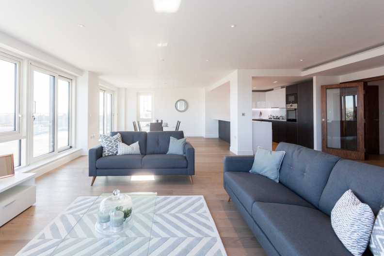 3 bedrooms apartments/flats to sale in Vista House, Dickens Yard, Longfield Avenue-image 12