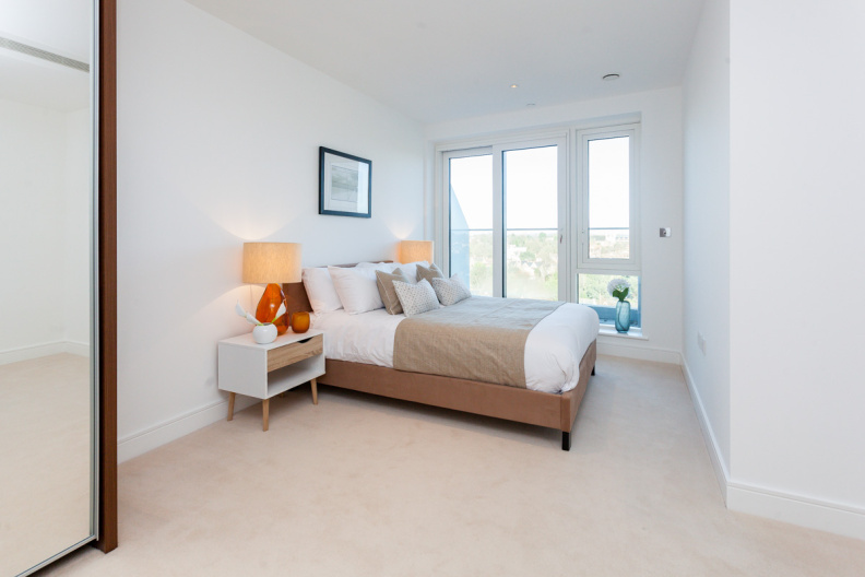 3 bedrooms apartments/flats to sale in Longfield Avenue, Ealing-image 9