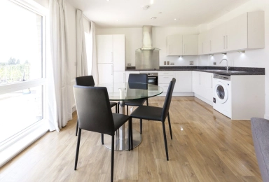 Magellan Boulevard, Gallions Reach - E16 view 3