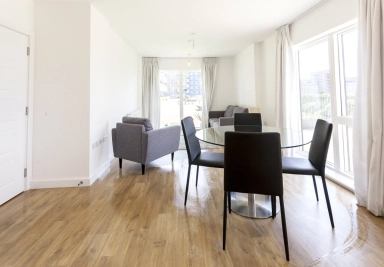 Magellan Boulevard, Gallions Reach - E16 view 12