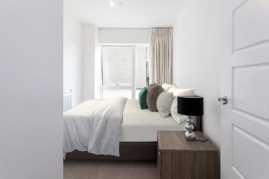 Magellan Boulevard, Gallions Reach - E16 view 5