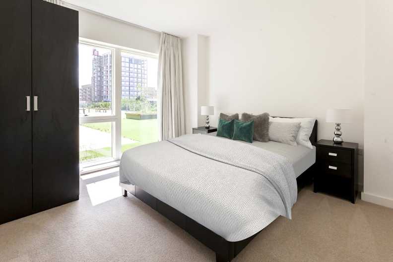 2 bedrooms apartments/flats to sale in Magellan Boulevard, Gallions Reach-image 9