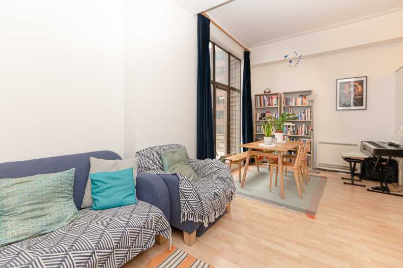 2 bedrooms apartments/flats to sale in Prescot Street, London-image 14