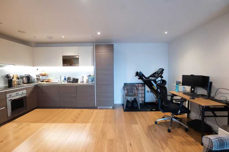 2 bedrooms apartments/flats to sale in Silverworks Close, Colindale-image 1