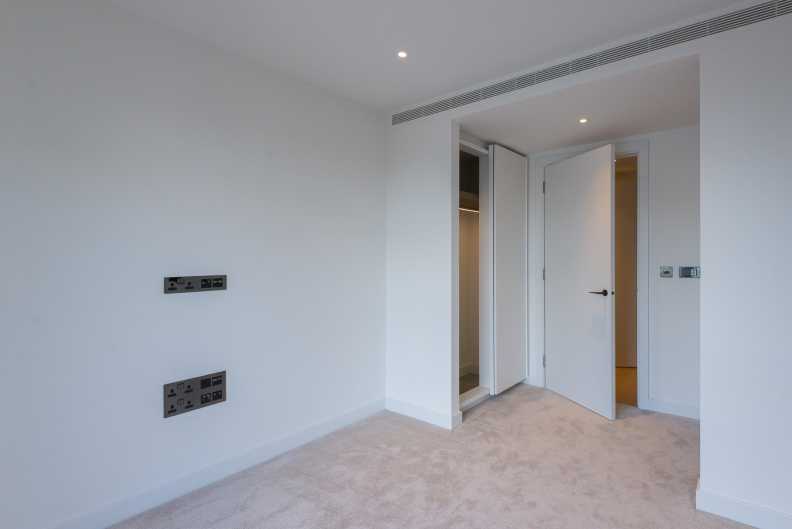1 bedroom apartments/flats to sale in Fountain Park Way, White City-image 12