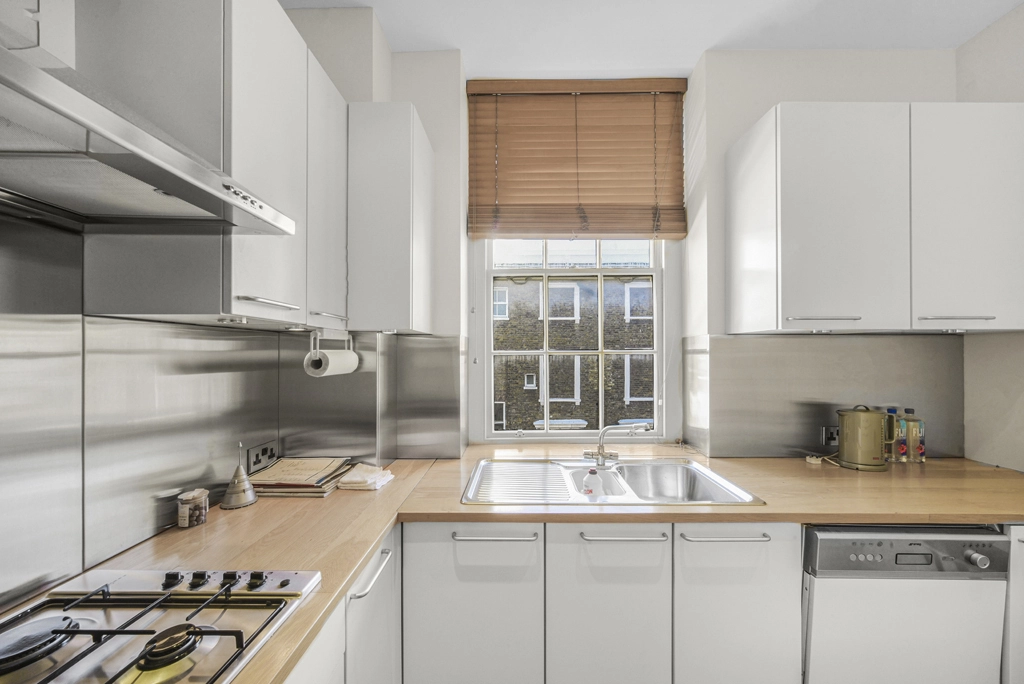 2 bedrooms apartments/flats for sale in Wilton Terrace, Belgravia - SW1X view 11