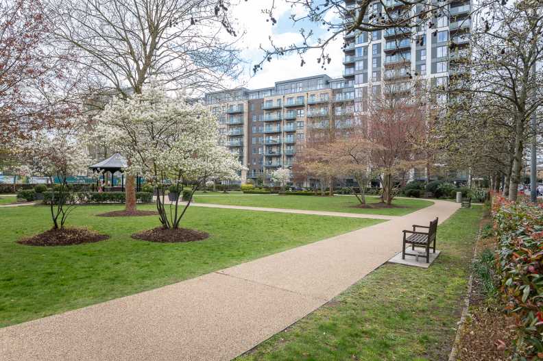 1 bedroom apartments/flats to sale in Beaufort Square, Beaufort Park, London-image 9