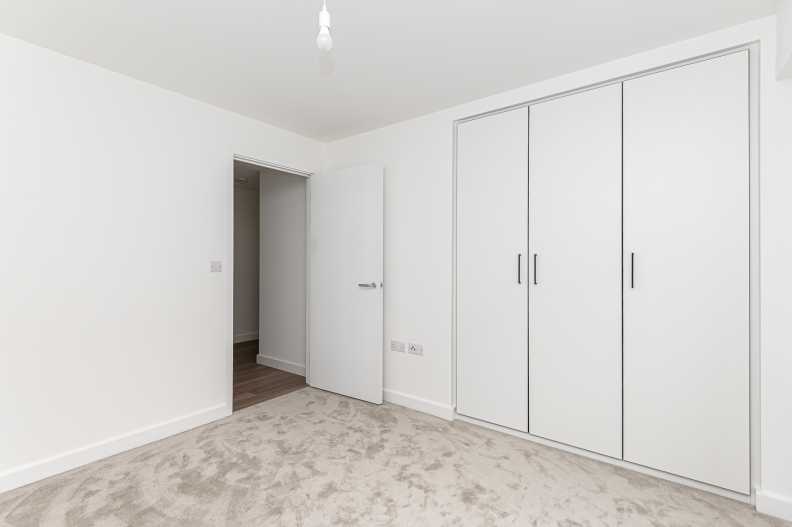 1 bedroom apartments/flats to sale in Beaufort Square, Beaufort Park, Colindale-image 11