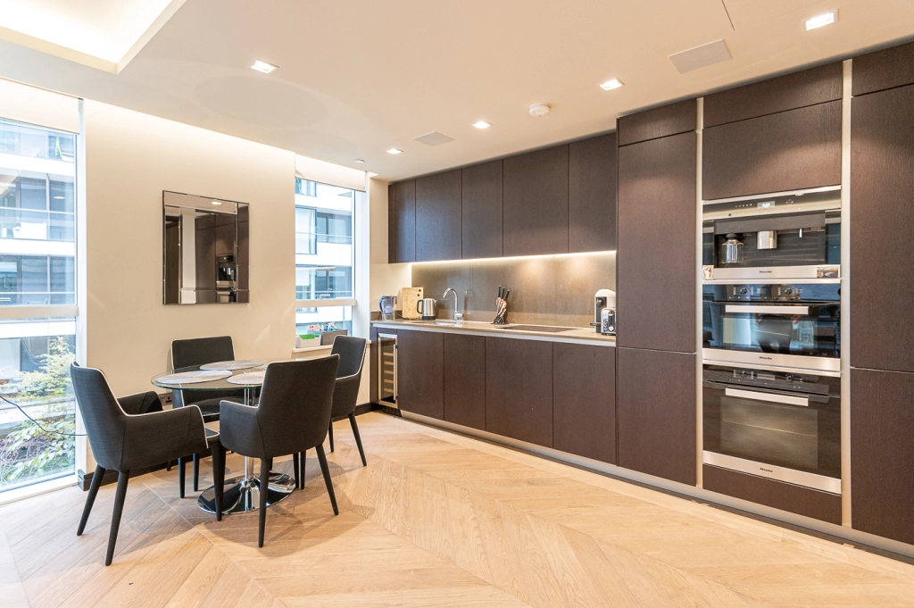 1 bedroom apartments/flats for sale in Earls Way, Tower Bridge - SE1 view 4