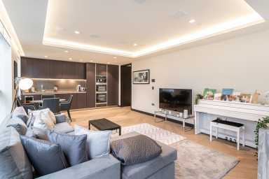 Earls Way, Tower Bridge - SE1 view 12