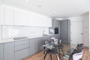 Cedrus Avenue, Southall - UB1 view 7