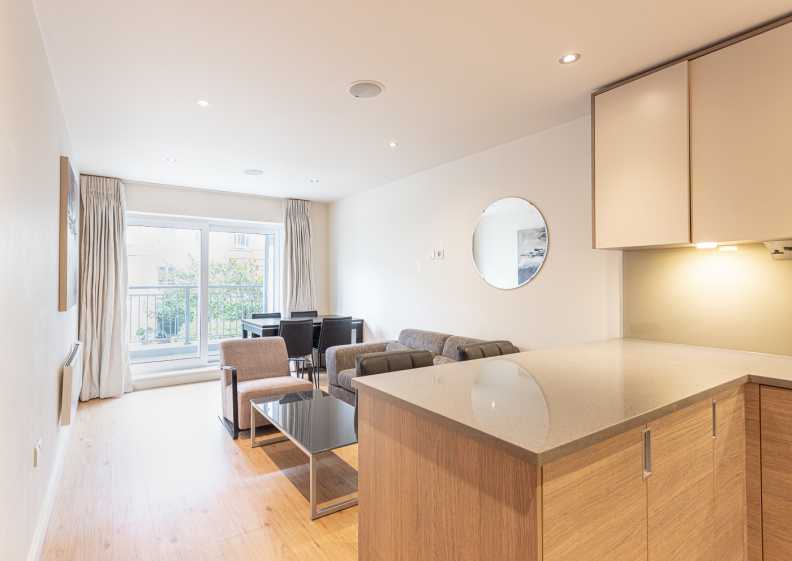 1 bedroom apartments/flats to sale in Heritage Avenue, London-image 5