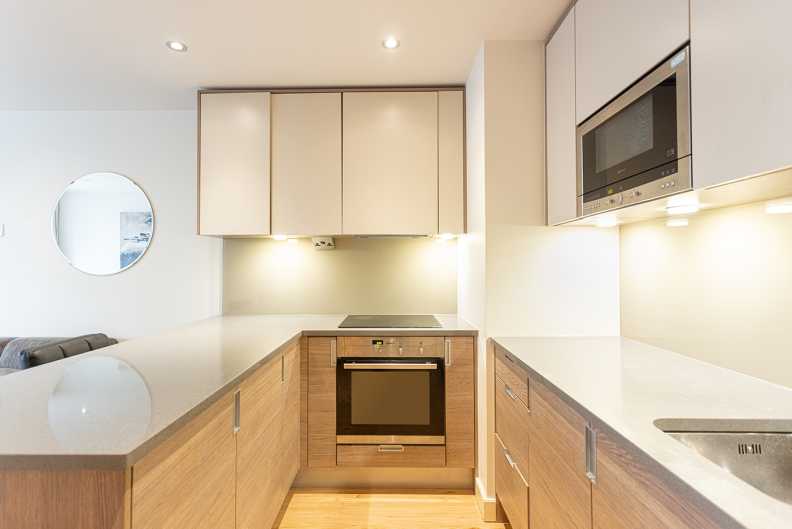 1 bedroom apartments/flats to sale in Heritage Avenue, London-image 13
