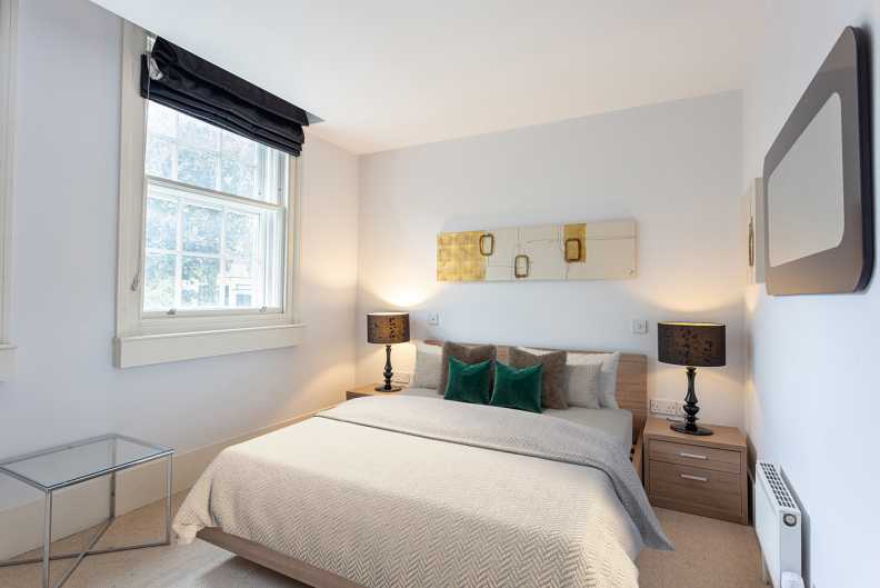 1 bedroom apartments/flats to sale in Theobalds Road, Holborn-image 4