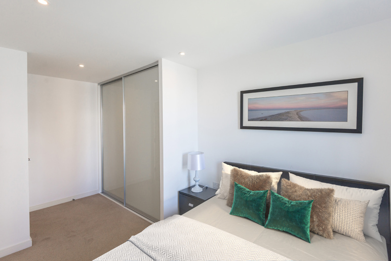 1 bedroom apartments/flats to sale in Seven Sea Gardens, Poplar-image 7