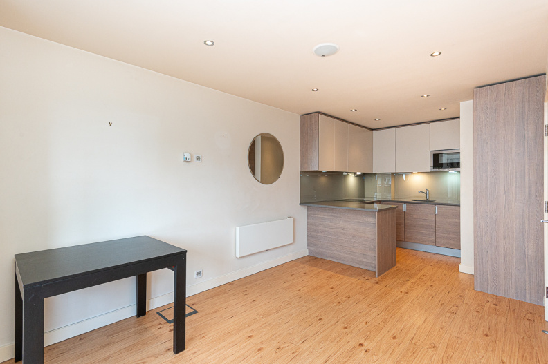 1 bedroom apartments/flats to sale in Heritage Avenue, Beaufort Park, Colindale-image 5