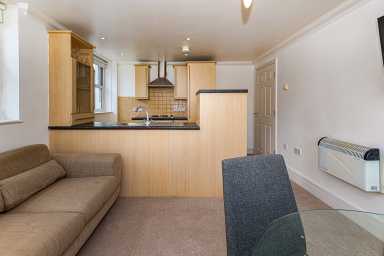 Earls Court Road, Earls Court - SW5 view 7