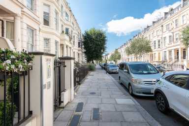 Earls Court Road, Earls Court - SW5 view 6