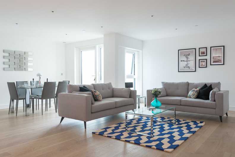 2 bedrooms apartments/flats to sale in Longfield Avenue, Ealing, London-image 9
