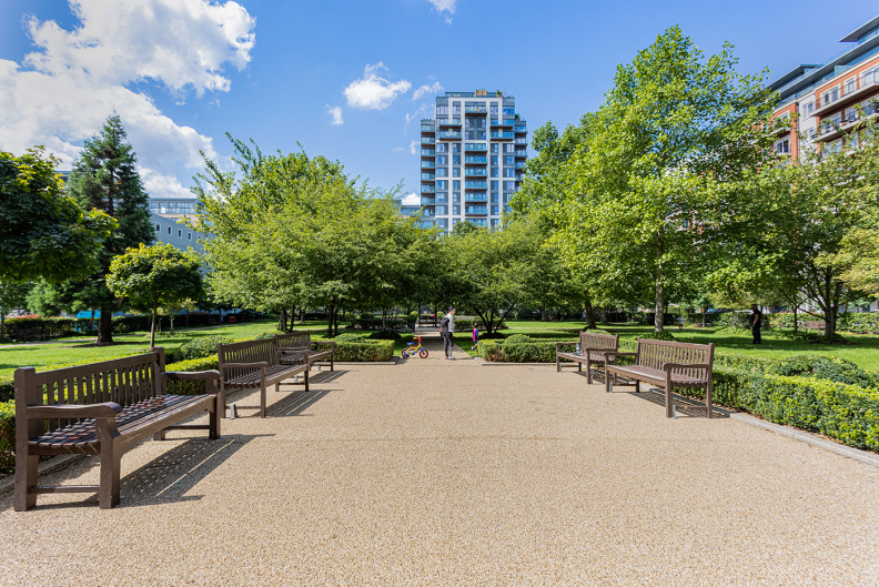 3 bedrooms apartments/flats to sale in Cavendish House, 6 Boulevard Drive, London-image 11