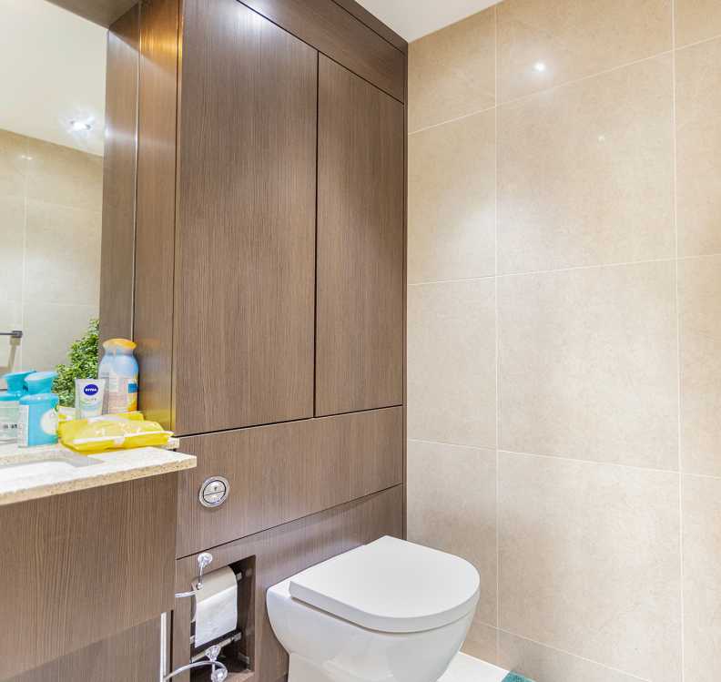 3 bedrooms apartments/flats to sale in Cavendish House, 6 Boulevard Drive, London-image 24