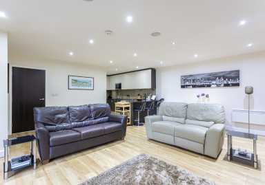 Aerodrome Road, Colindale, London - NW9 view 3