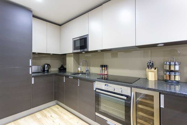 2 bedrooms apartments/flats to sale in Aerodrome Road, Colindale, London-image 4