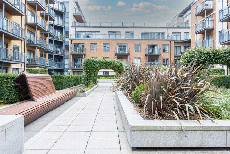 2 bedrooms apartments/flats to sale in Aerodrome Road, Colindale, London-image 17