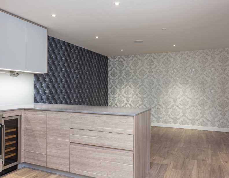 2 bedrooms apartments/flats to sale in Beaufort Square, Colindale, London-image 13