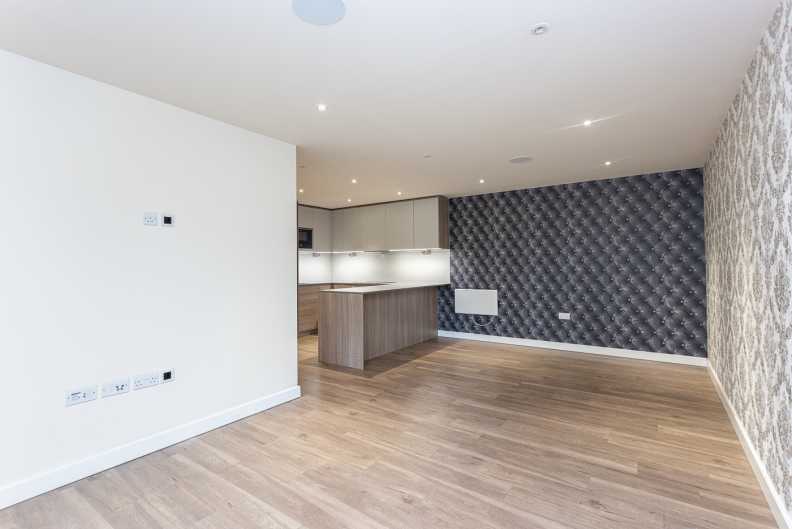 2 bedrooms apartments/flats to sale in Beaufort Square, Colindale, London-image 16