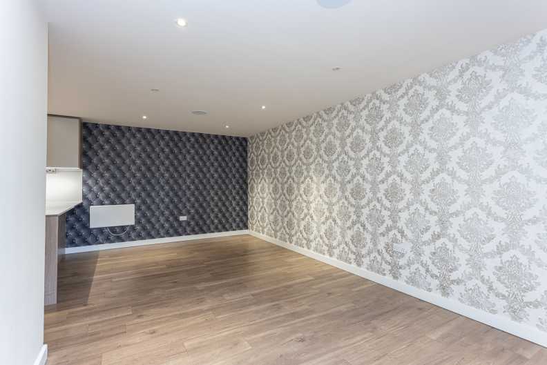 2 bedrooms apartments/flats to sale in Beaufort Square, Colindale, London-image 17