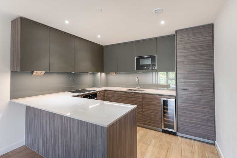 2 bedrooms apartments/flats to sale in Beaufort Square, Beaufort Park, Colindale-image 7