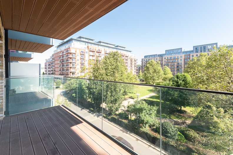 2 bedrooms apartments/flats to sale in Beaufort Square, Beaufort Park, Colindale-image 4