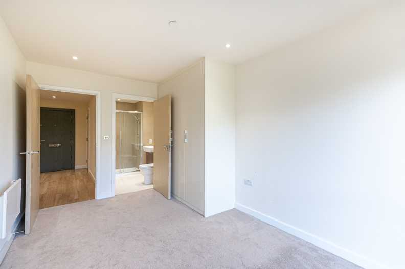 2 bedrooms apartments/flats to sale in Beaufort Square, Beaufort Park, Colindale-image 12